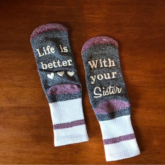 NWOT Girls Crew Length Cozy Slipper Socks, Sister Sentiments and Non Slip Grip - Picture 5 of 11